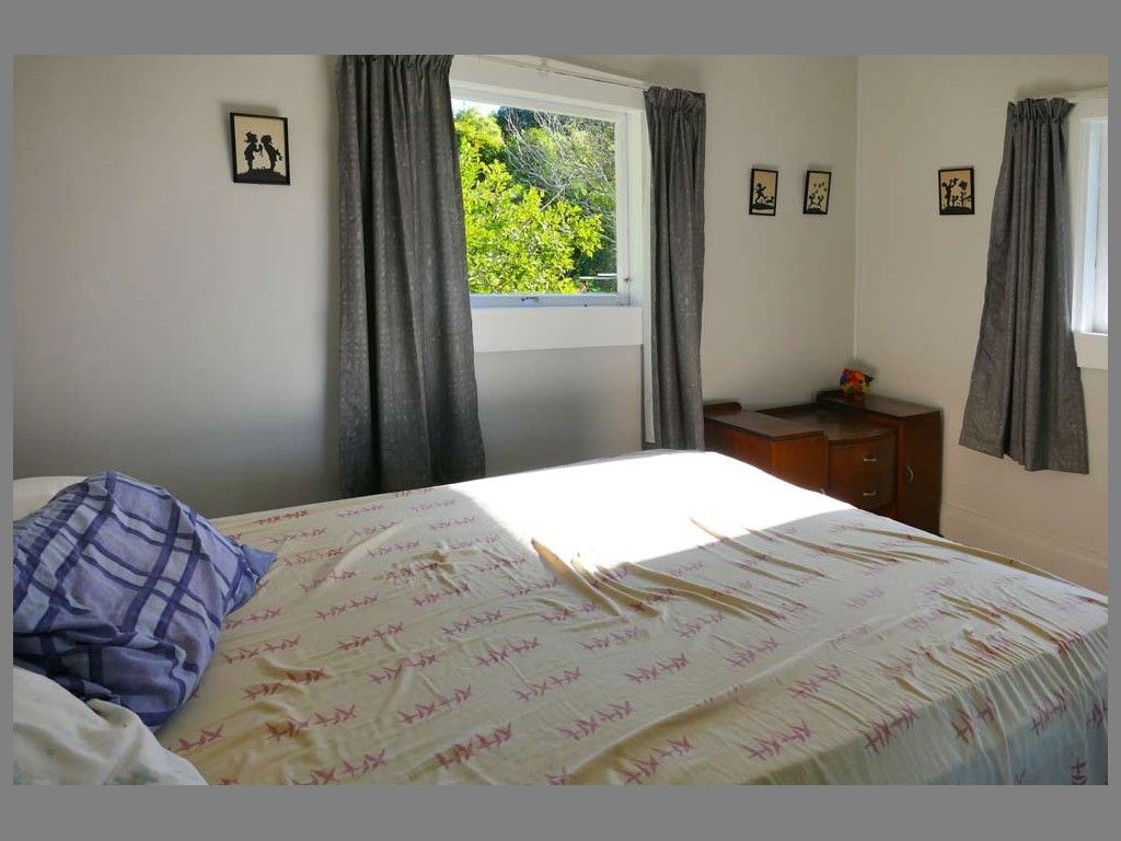 Top Cottage bedroom Top Cottage bedroom