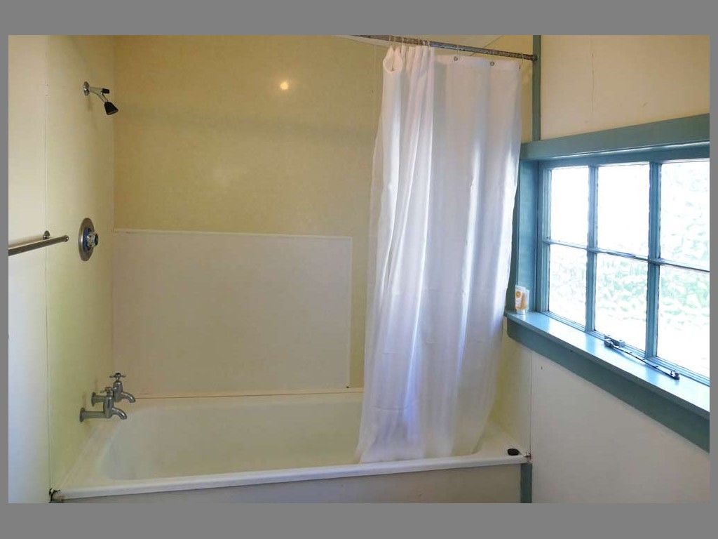 Top Cottage bathroom Top Cottage bathroom